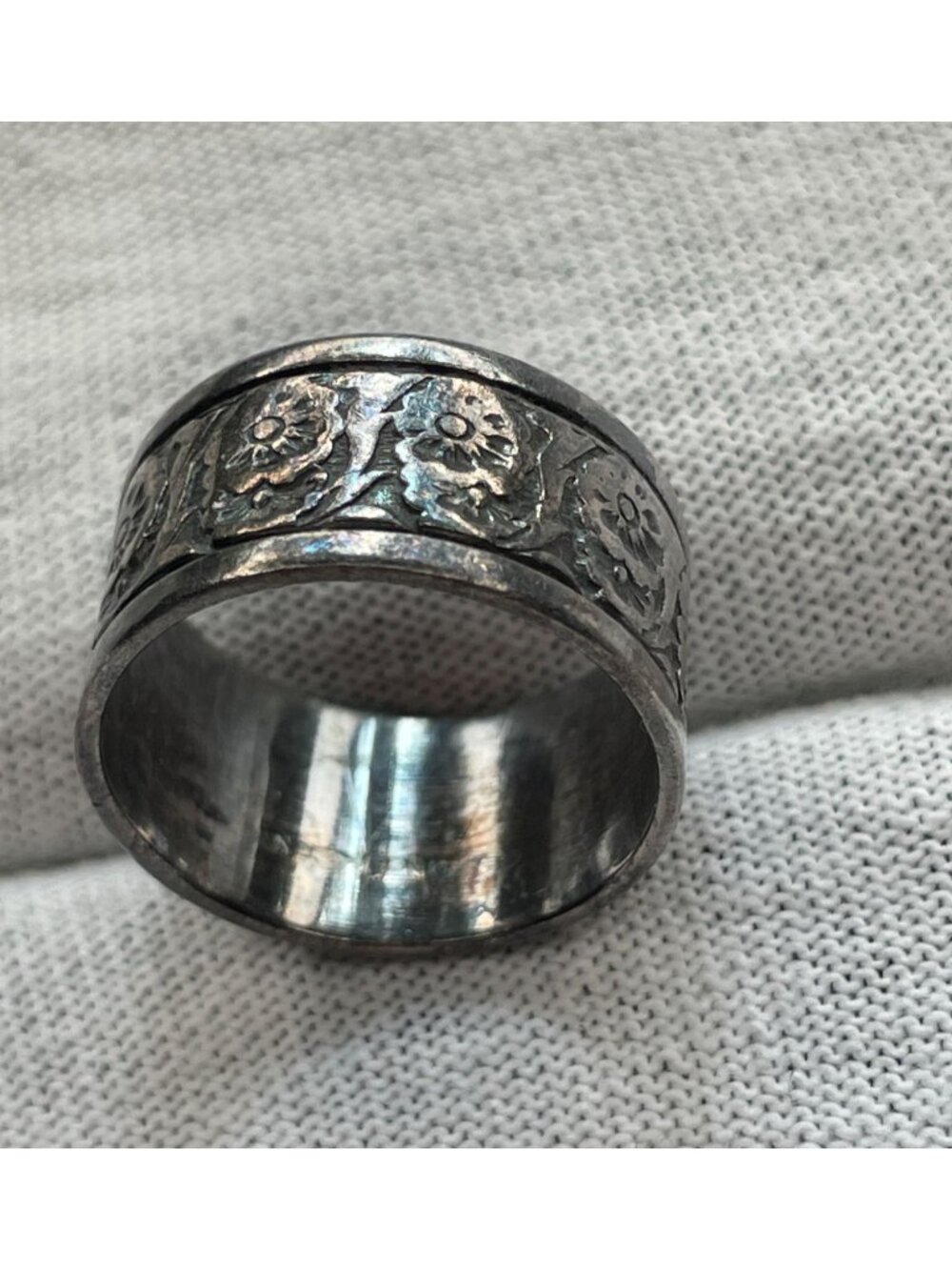 Vintage Sterling Silver Wide Floral Repousse Band Ring Size 7 Ornate Flower Vine - Picture 3 of 9